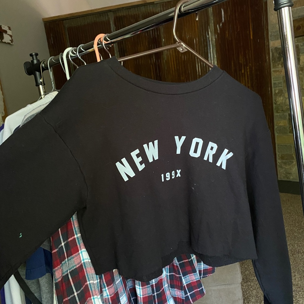 Cropped NY crewneck